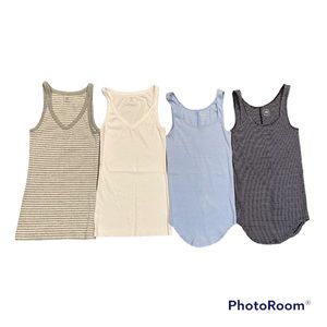 Gap ribbed tank tops bundle of 4